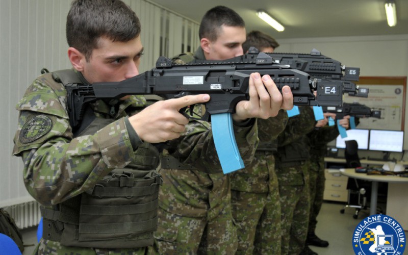 Cyklické vzdelávanie študentov zo streleckej prípravy