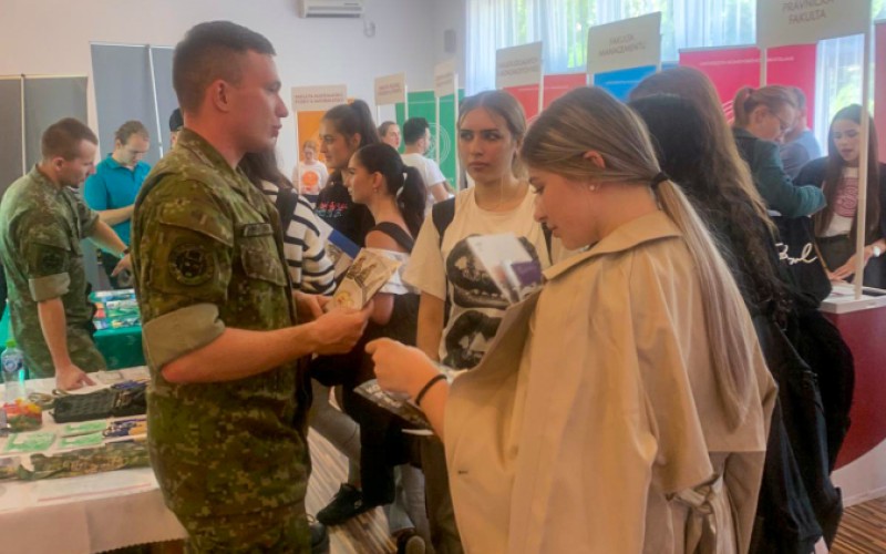 Študenti  úspešne propagujú AOS na výstavách a veľtrhoch vysokoškolského vzdelávania