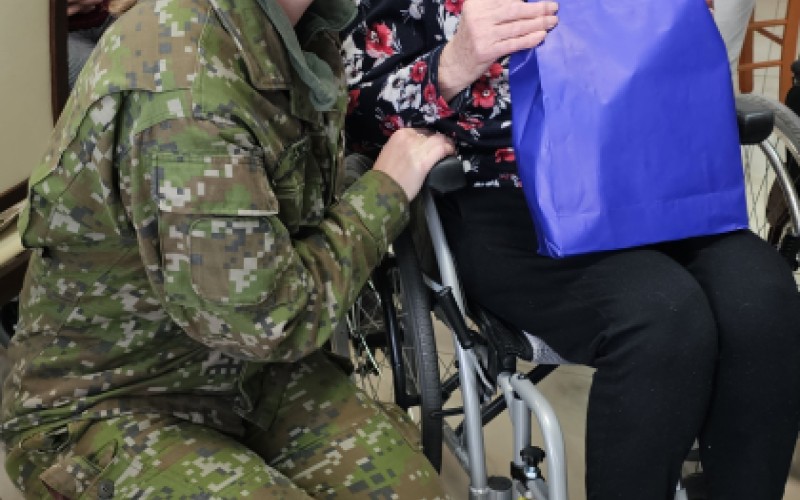 Kadeti priniesli radosť seniorom v Liptovskom Mikuláši