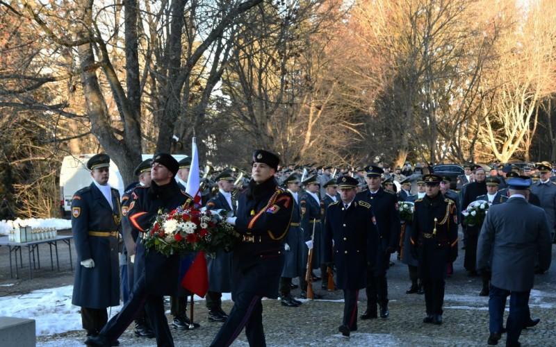 Spomienkové podujatie na vojenskom cintoríne Háj-Nicovô
