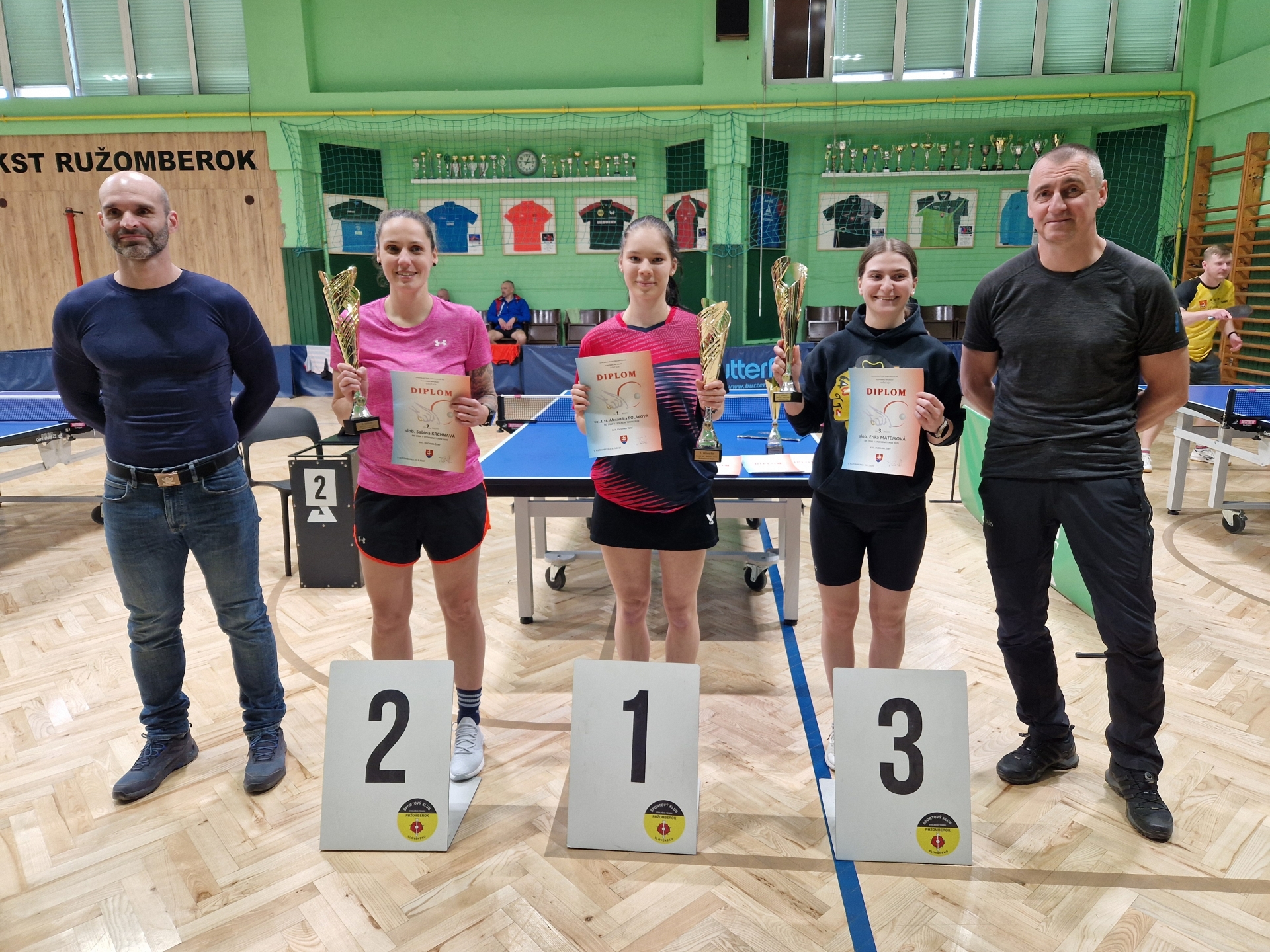 Kadetka AOS zažiarila na Majstrovstvách OS SR v stolnom tenise