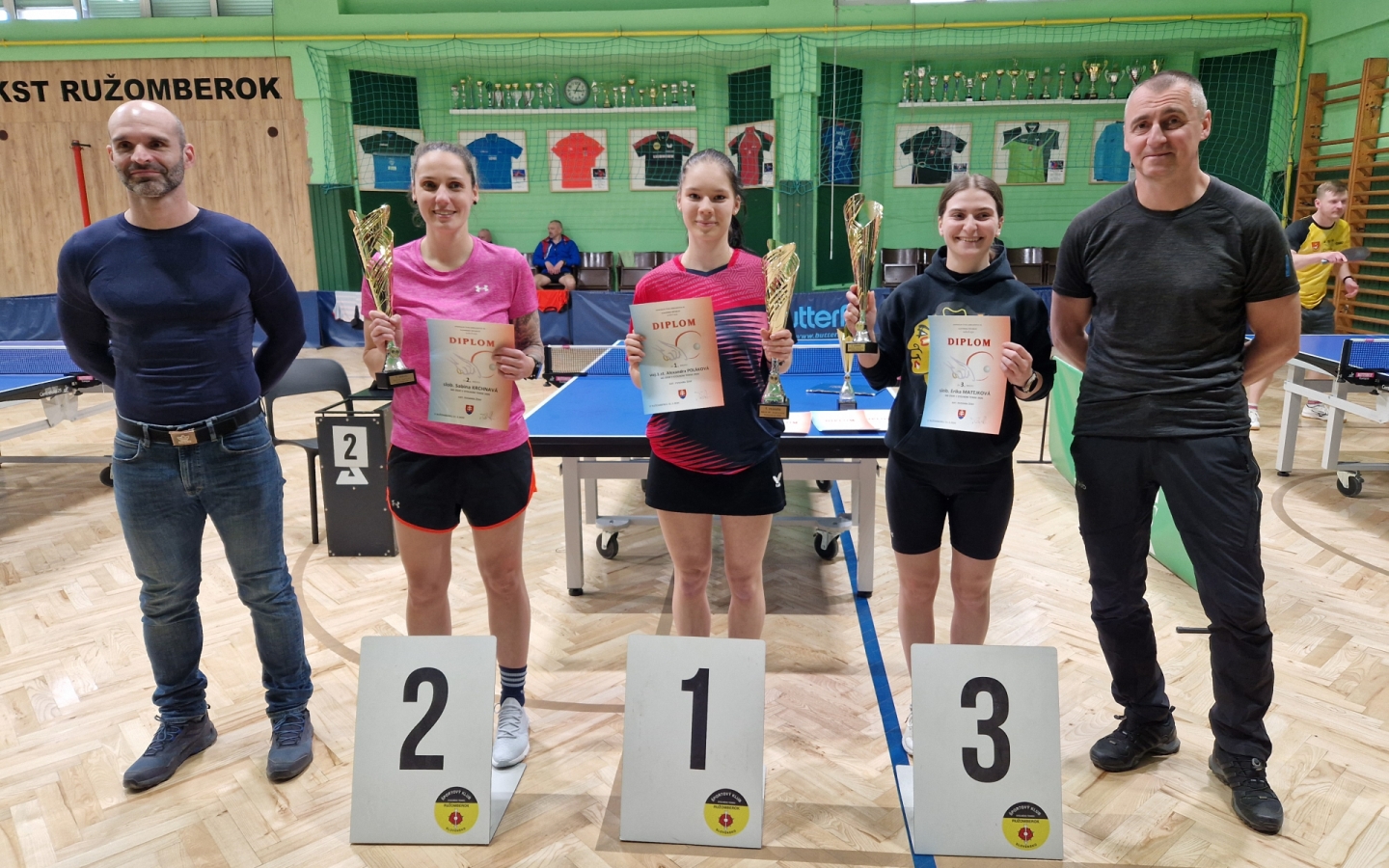 Kadetka AOS zažiarila na Majstrovstvách OS SR v stolnom tenise