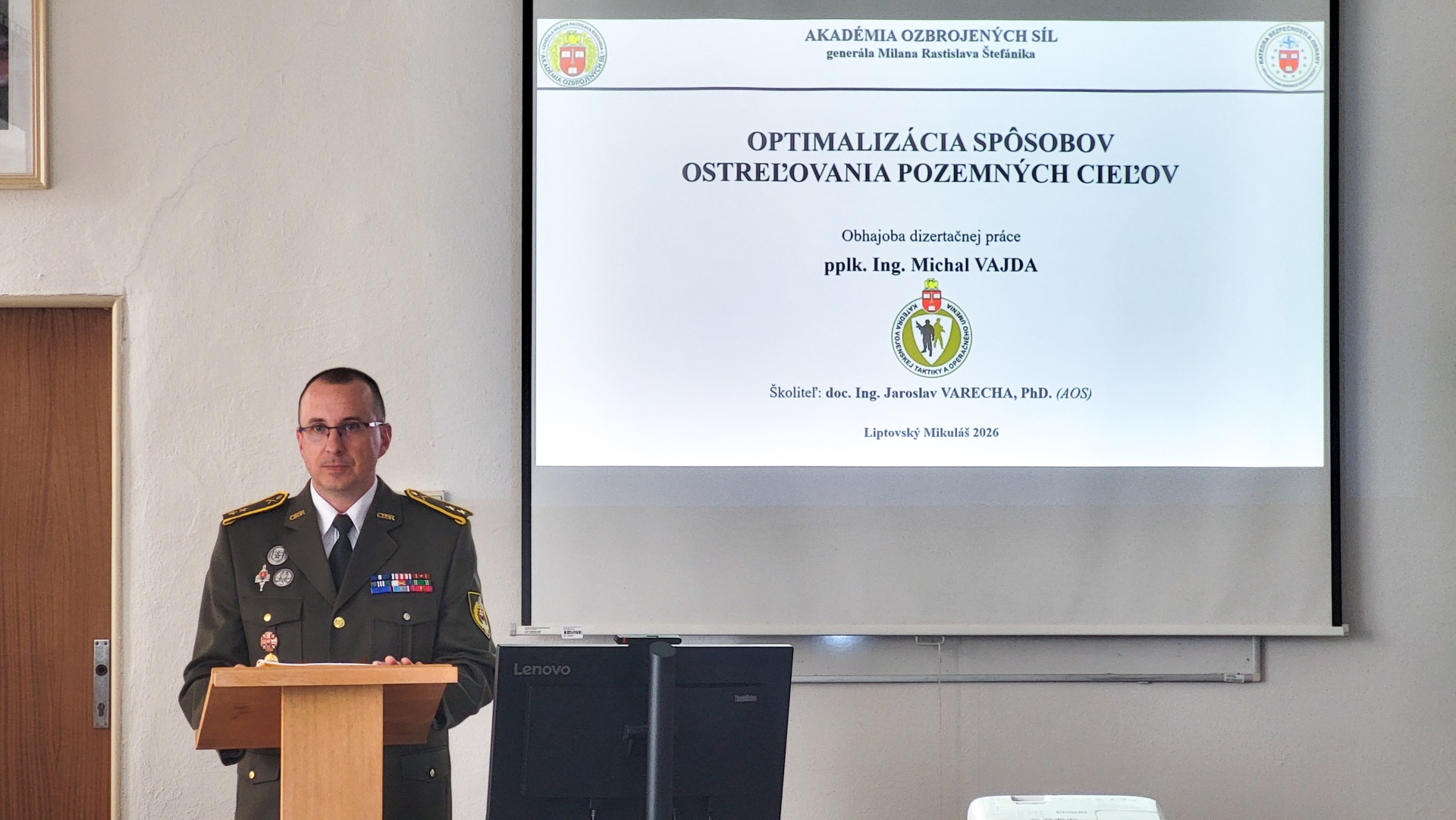 Nový doktor filozofie na Katedre vojenskej taktiky a operačného umenia