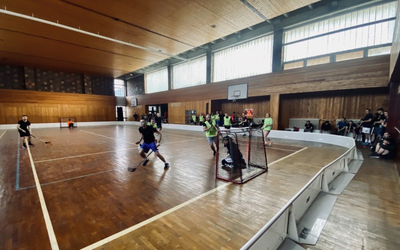 Majstrovstvá AOS vo florbale