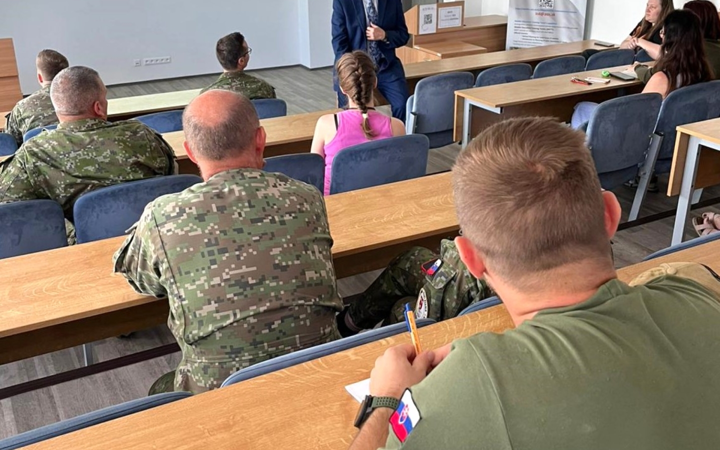 Politika a strategické výzvy