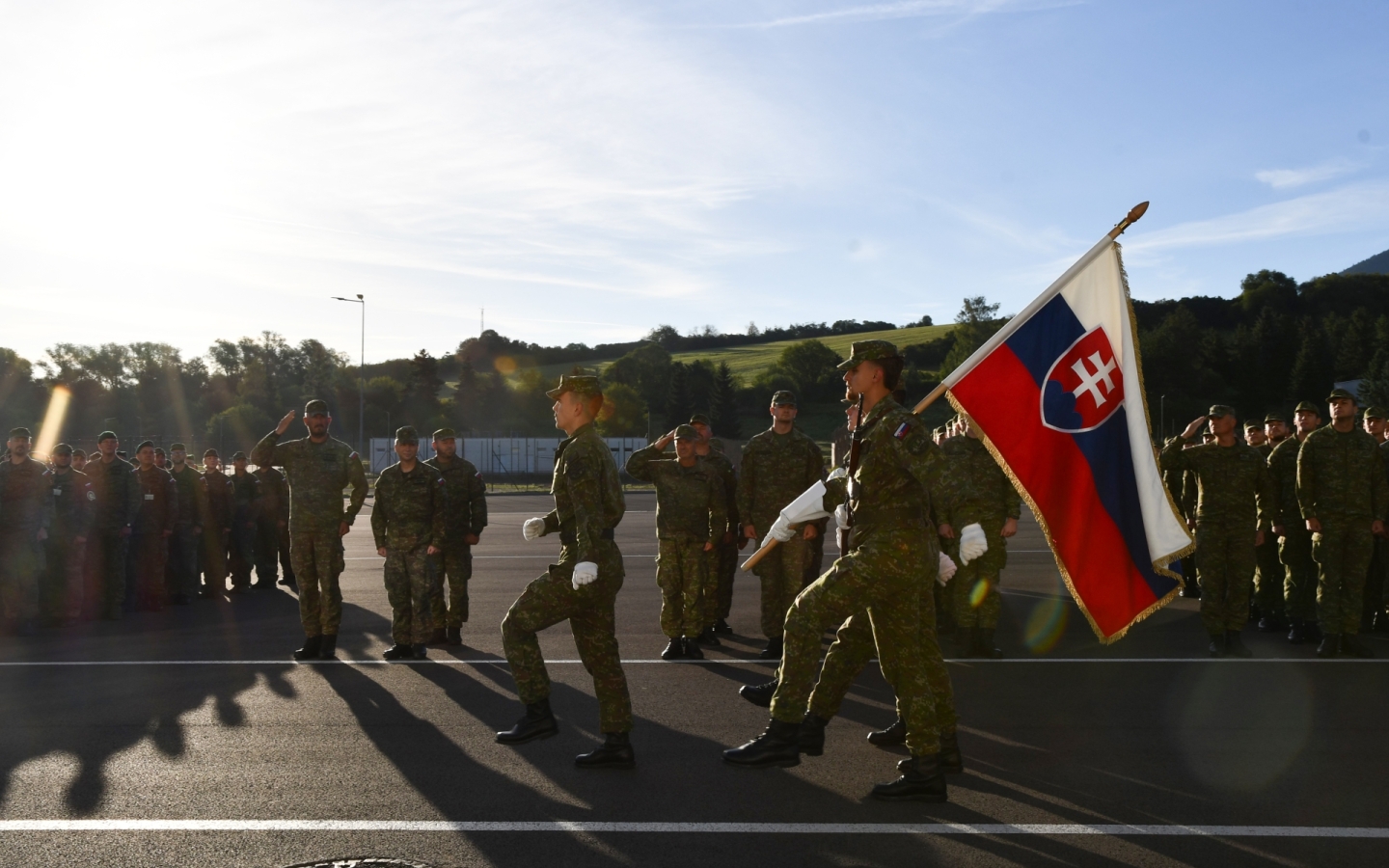 Slávnostný nástup na AOS pripomenul SNP a prijatie Ústavy SR