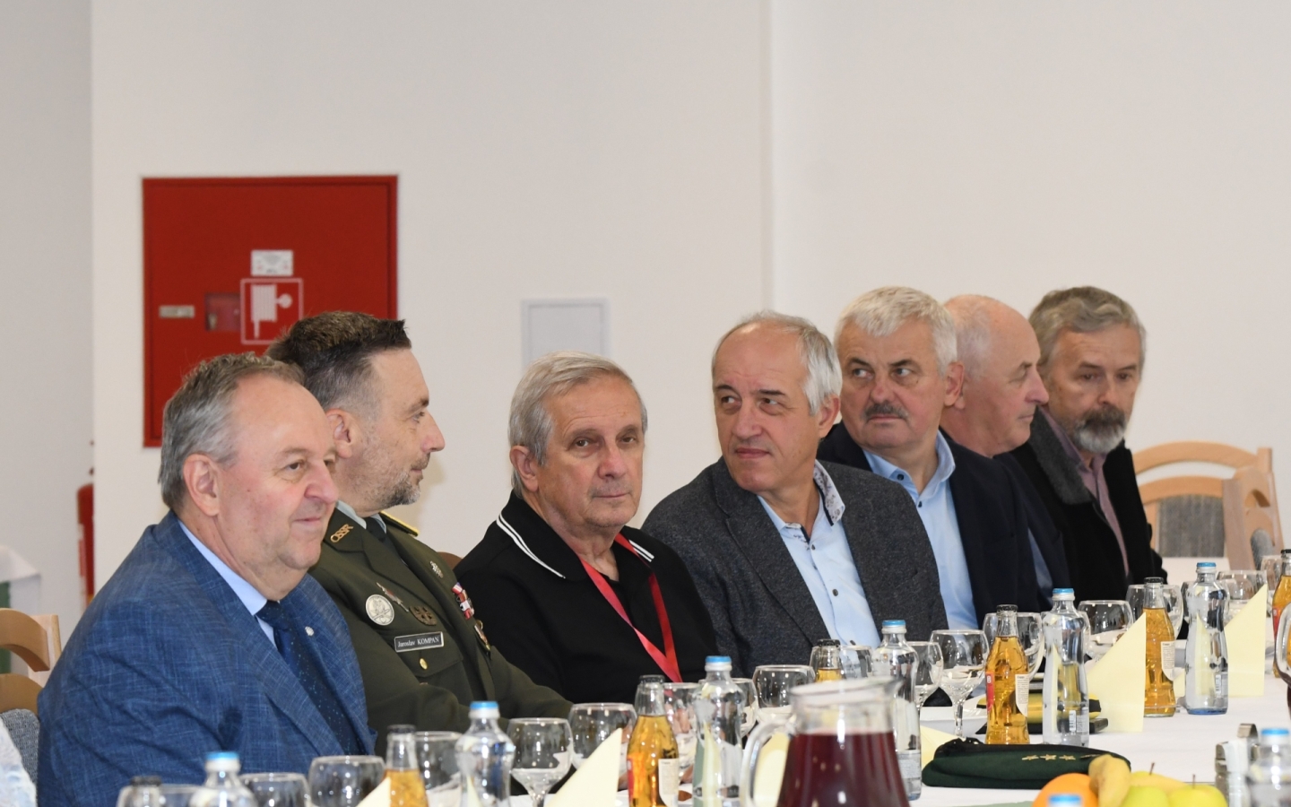 Október – mesiac úcty k starším na AOS