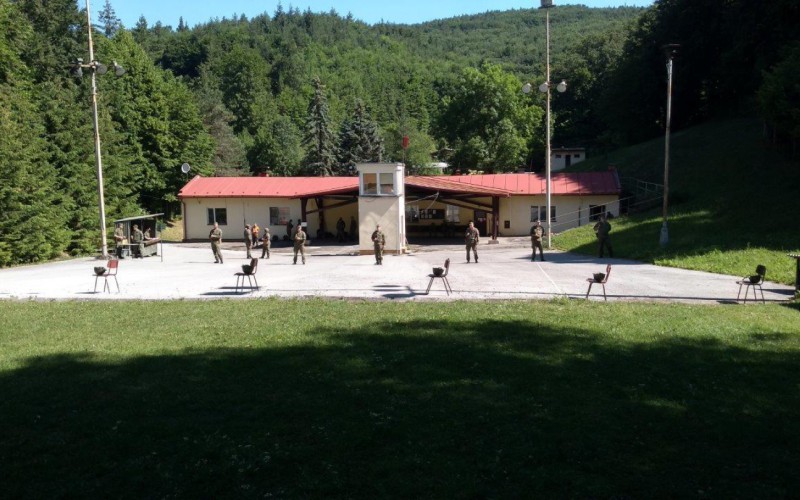 Teoretické a praktické zamestnania profesionálnych vojakov  AOS