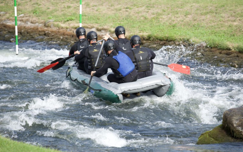 Výcvik členov špeciálnych síl vo vodnom prostredí