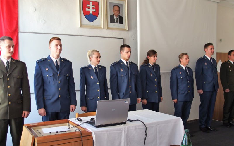 Absolventi Katedry elektroniky za rok 2017