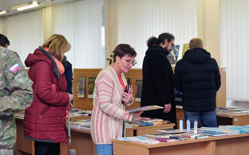 Pre-Christmas book exhibition "A gift that pleases", November 23rd 2022