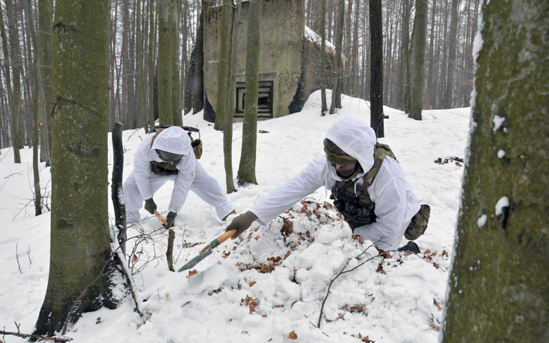 Field training of cadest at Military training area Kamenica nad Cirochou, February 15th 2022