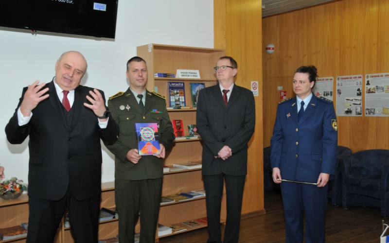 Krst novej vysokoškolskej učebnice: Rádiotechnický prieskum, 06. 05. 2022