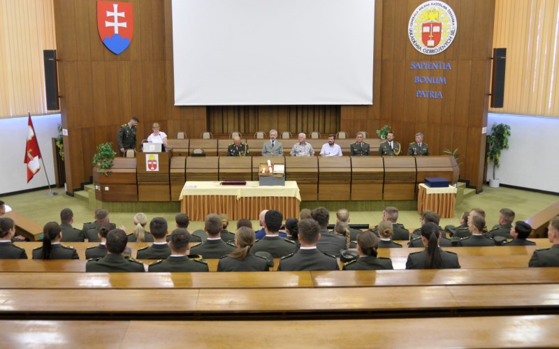 Pasovanie nových členov do "Cechu vojenskej logistiky", 30. 06. 2025