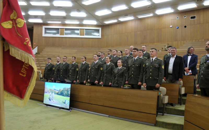 Vyradenie absolventov AOS vojenskej špecializácie G20 - delostrelcov, 30. 06. 2025