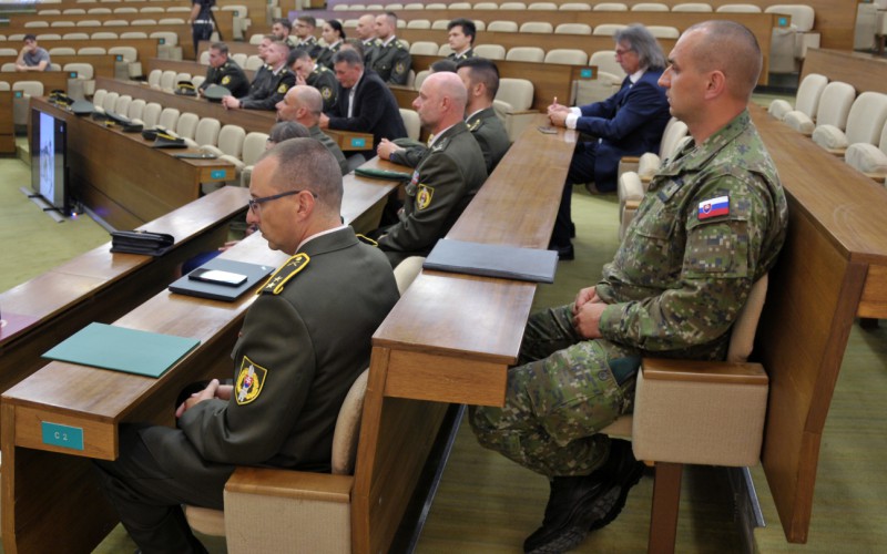 Vyradenie absolventov AOS vojenskej špecializácie G20 - delostrelcov, 30. 06. 2025