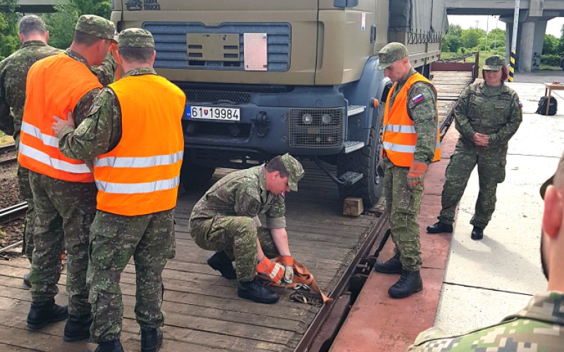 Kadeti AOS na praxi v Michalovciach, 17. 05. 2022