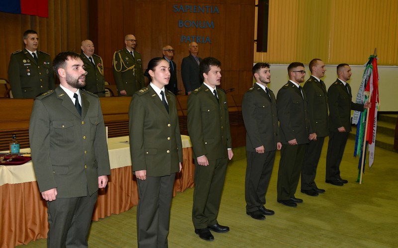 Prijímanie nových učňov do Cechu delostreleckého 4. 12. 2025