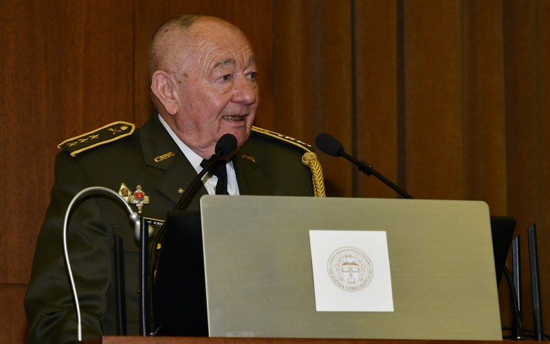 Prijímanie nových učňov do Cechu delostreleckého 4. 12. 2025