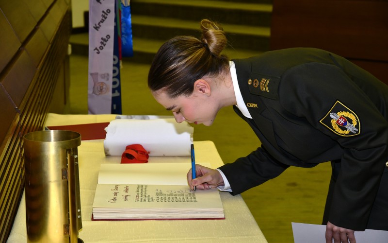 Prijímanie nových učňov do Cechu delostreleckého 4. 12. 2025