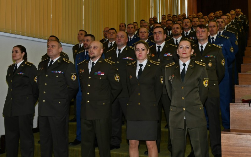 Slávnostné ukončenie 23. VYŠŠIEHO VELITEĽSKO–ŠTÁBNEHOKURZU