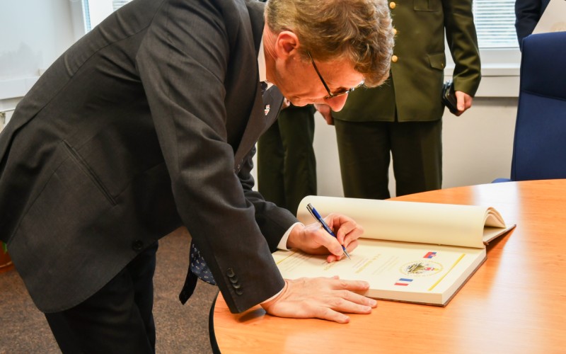 Francúzska delegácia na pôde AOS, 17.02.2026