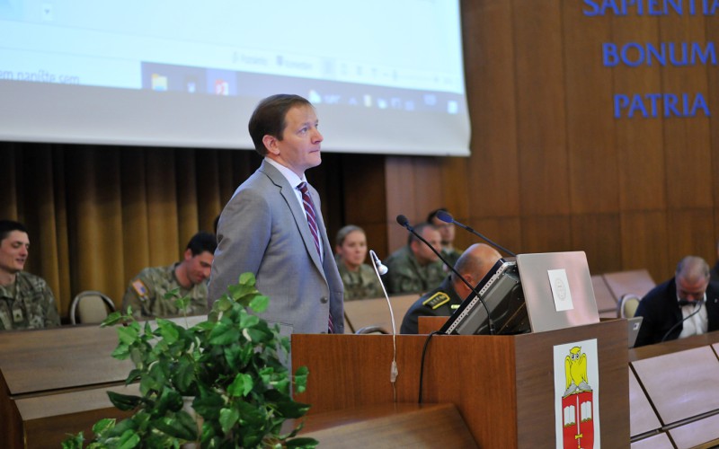 Výstava, prednáška a diskusia ANTIHYBRID