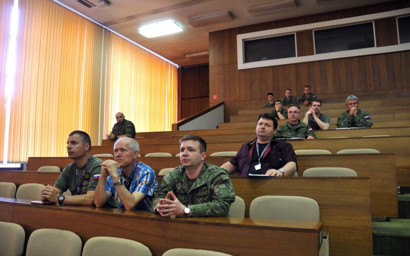 Výstava, prednáška a diskusia ANTIHYBRID