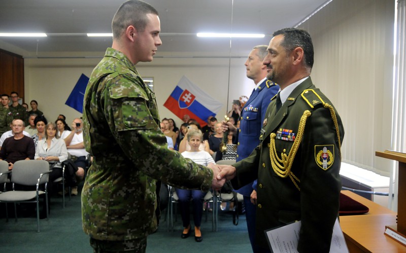 Promotion to the first officer rank – students of University Graduates Officers’ Course, June 10th 2022