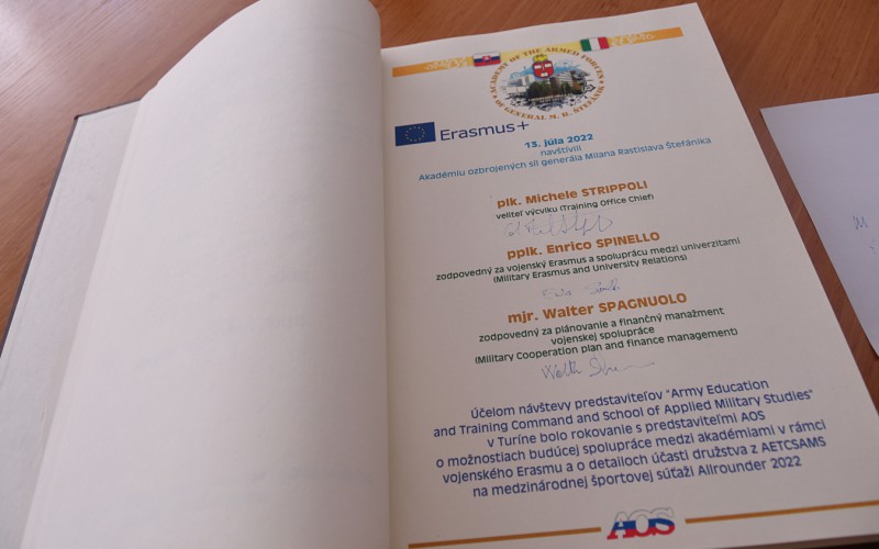 Návšteva z Veliteľstva armádneho vzdelávania a výcviku a Školy aplikovaných vojenských štúdií - Taliansko, 13. 07. 2022