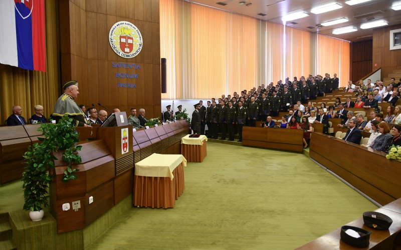 Slávnostná promócia bakalárov AOS, 15. 07. 2022