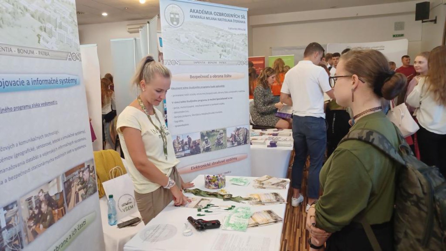 Začali sa výstavy a veľtrhy vzdelávania