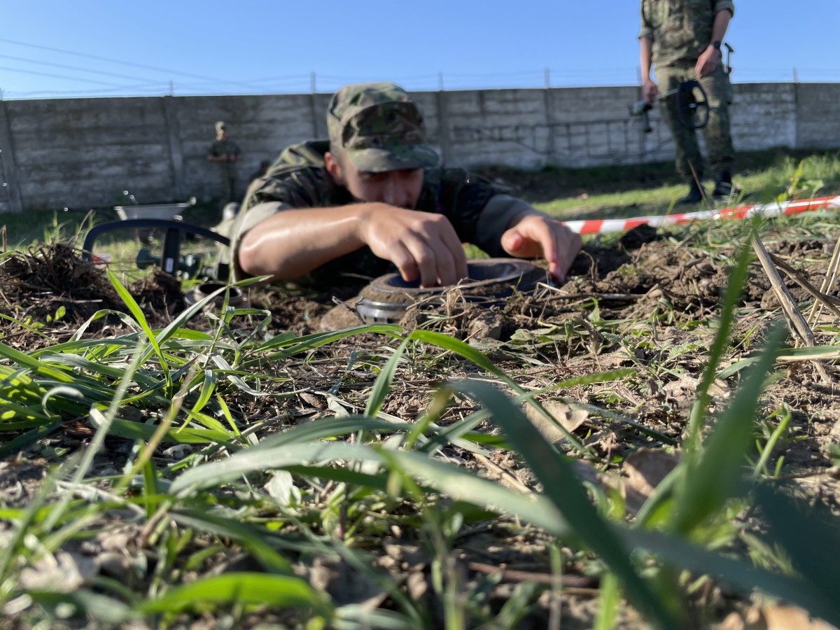 Výcvik v odtarasovaní a mínovej bezpečnosti
