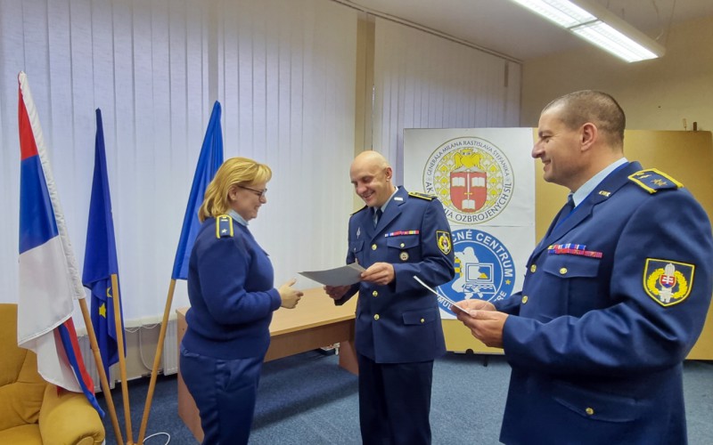 Bezpečnosť vo vzdušnom priestore SR a jej dodržiavanie aplikáciou vzdelávania a výcviku