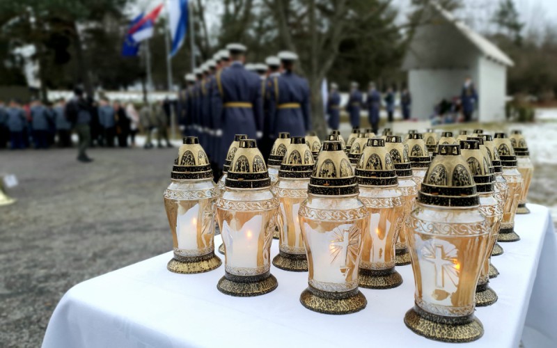 Pripomíname si tragickú nehodu pri maďarskej obci Hejce