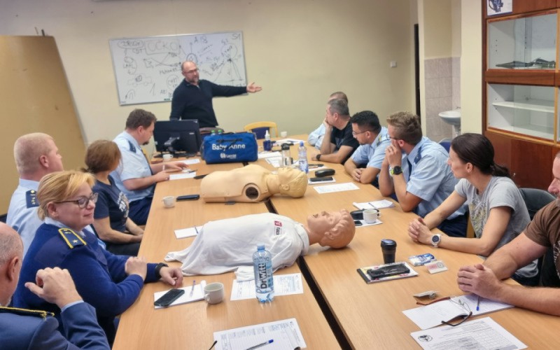 Bezpečnosť vo vzdušnom priestore SR a jej dodržiavanie aplikáciou vzdelávania a výcviku