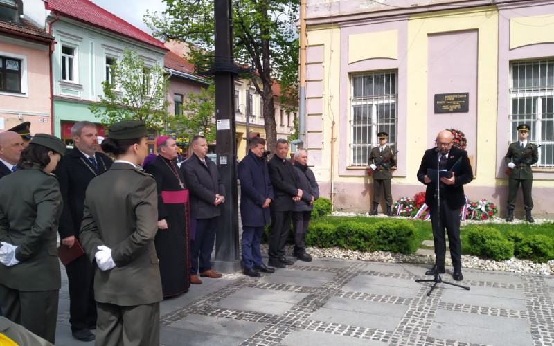 Pietna spomienka a ocenenie politických väzňov