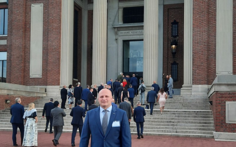 Rektor AOS na konferencii NATO