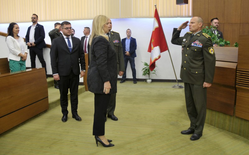 Prezidentka SR Zuzana Čaputová navštívila Akadémiu ozbrojených síl v Liptovskom Mikuláši