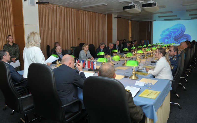 Nové trendy profesijnej prípravy v ozbrojených silách a bezpečnostných zboroch