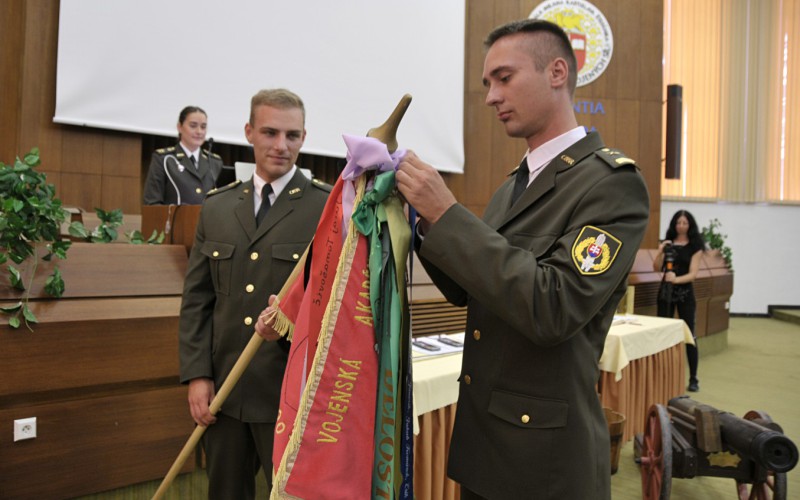 Vyradenie delostrelcov, úspešných absolventov 5. ročníka