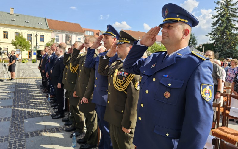 Pripomenuli sme si hrdinov SNP