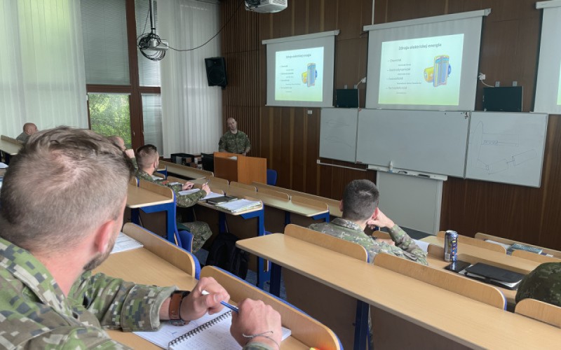 Specialized courses for operators of unmanned aircraft systems