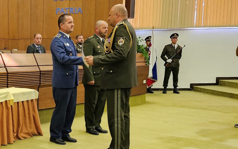 Slávnostný nástup k výročiu SNP a prijatiu Ústavy SR