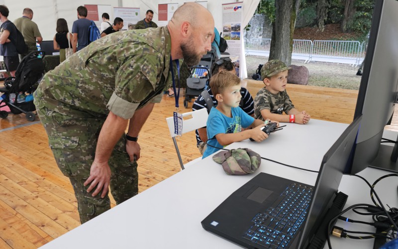 Celoštátne oslavy SNP v Banskej Bystrici s účasťou AOS