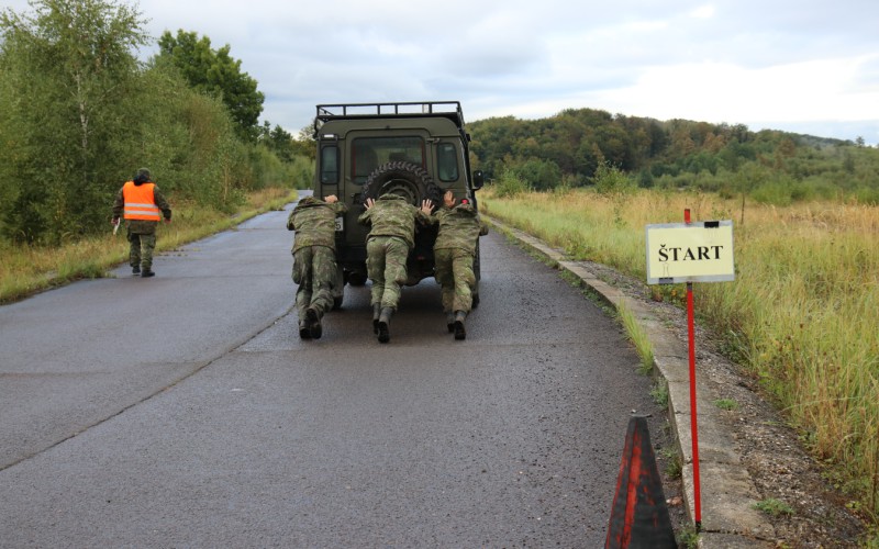 SIAHLI NA DNO SVOJICH SÍL: VEĽKÝ ÚSPECH KADETOV NA SÚŤAŽI PRIESKUMNÝCH TÍMOV
