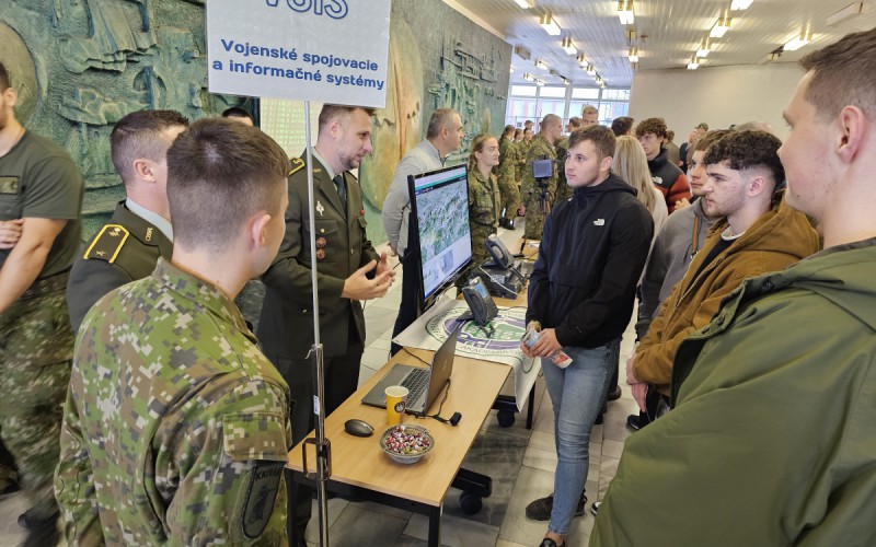 Rekordný počet záujemcov navštívil Akadémiu ozbrojených síl