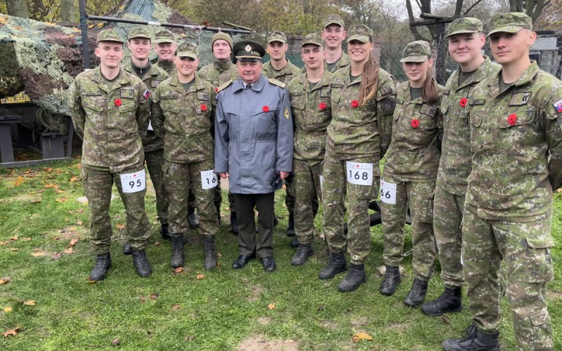 Behom si uctili vojnových veteránov