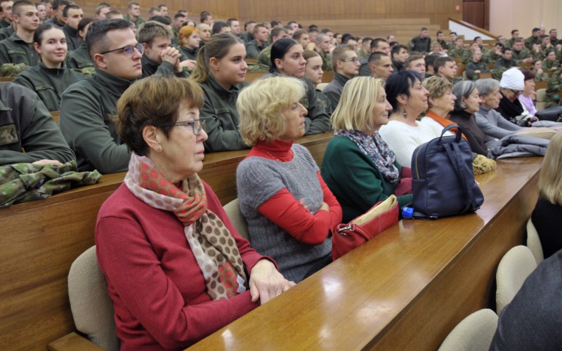 Na AOS bola do života uvedená publikácia o snúbenici M. R. Štefánika- Giuliana Benzoni : Život  rebelantky