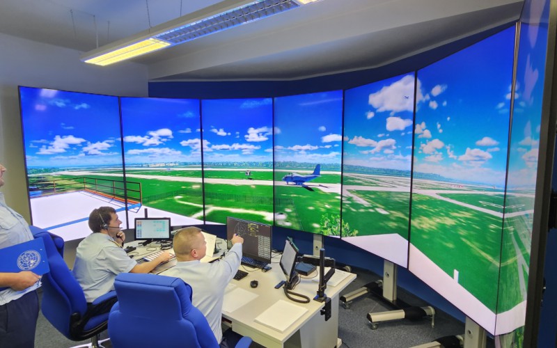 Simulačné centrum AOS v prospech bezpečnosti v spoločnom vzdušnom priestore SR